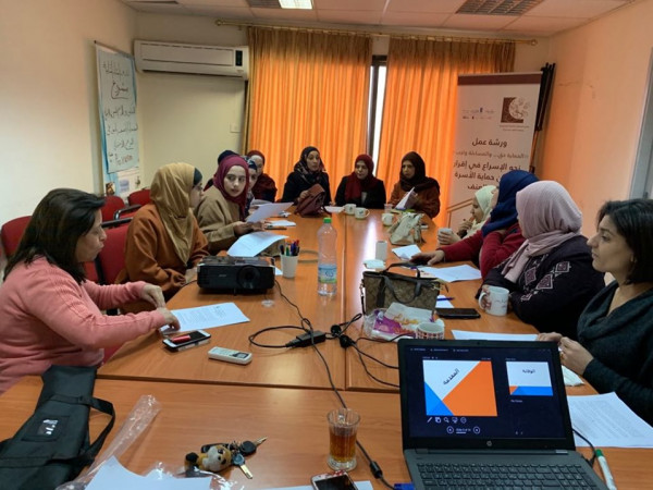 منتدى المنظمات الأهلية يعقد ورشة عمل حول أي قانون حماية أسرة نريد